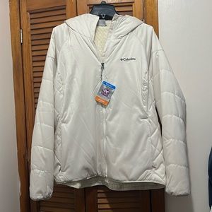 XL Beige Columbia Omni-Wind Block coat. NWT